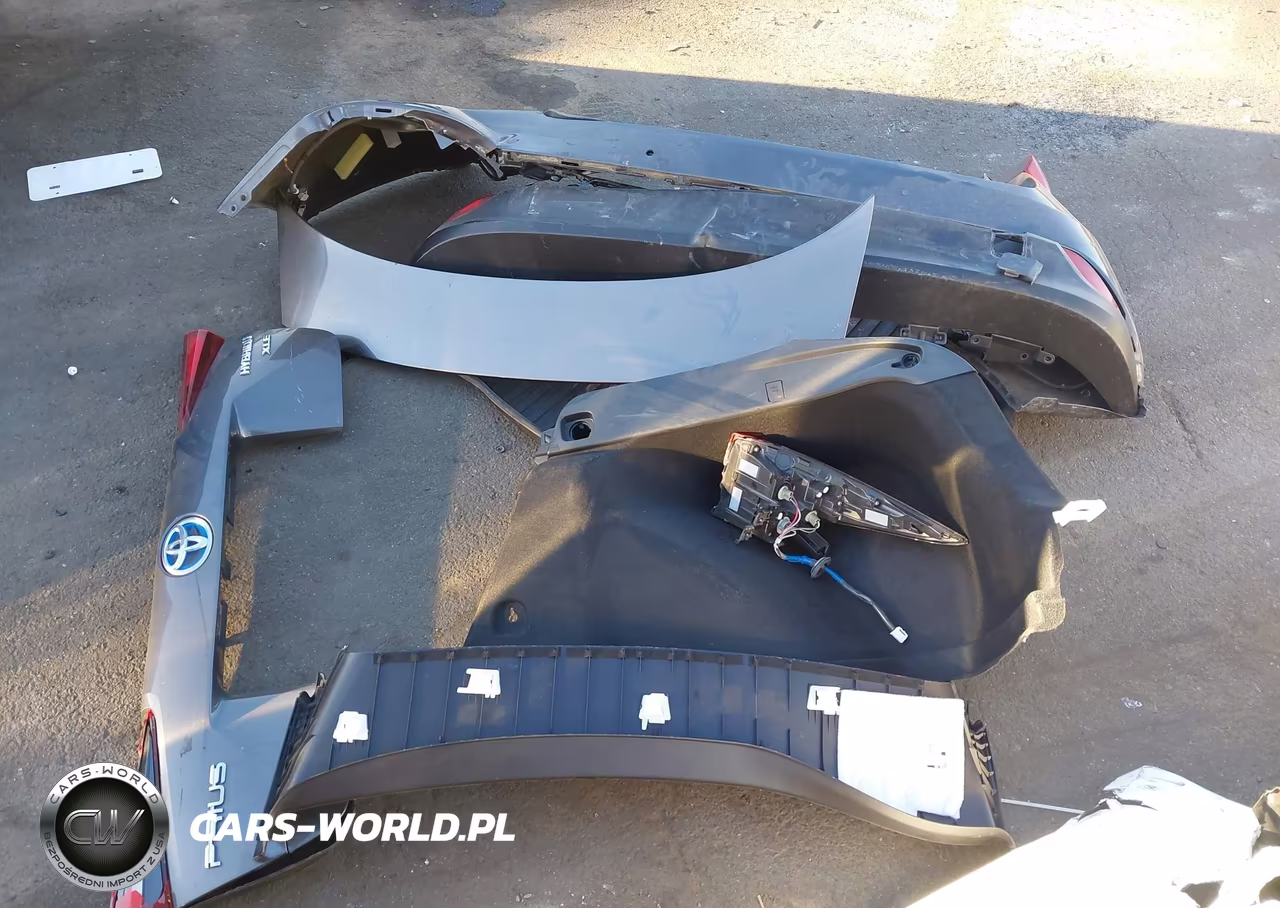 2022 Toyota Prius Xle VIN:JTDKAMFU1N3181381 - 12