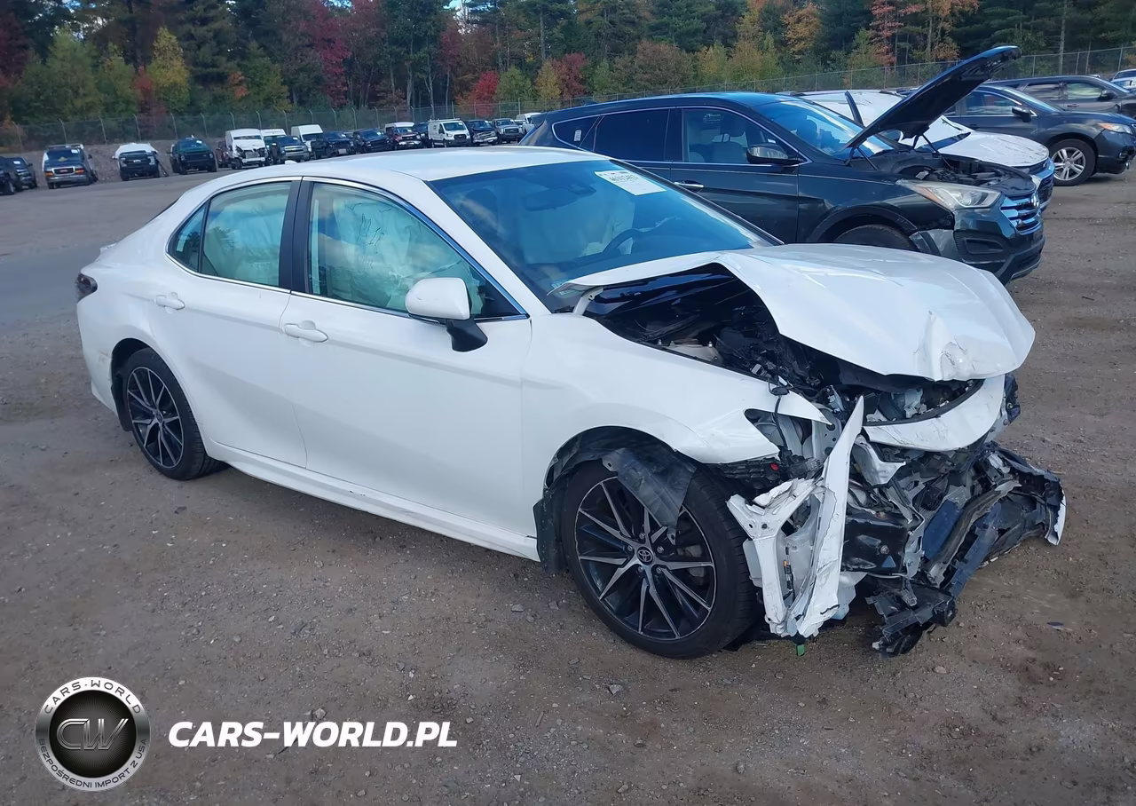 2022 Toyota Camry Se Hybrid