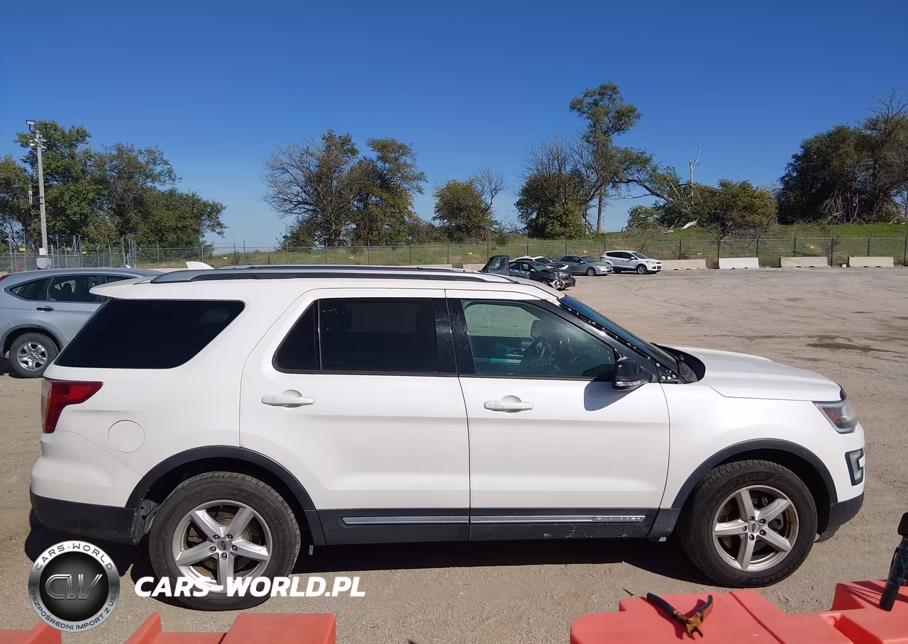 2016 Ford Explorer Xlt VIN:1FM5K8D82GGB62398 - 13