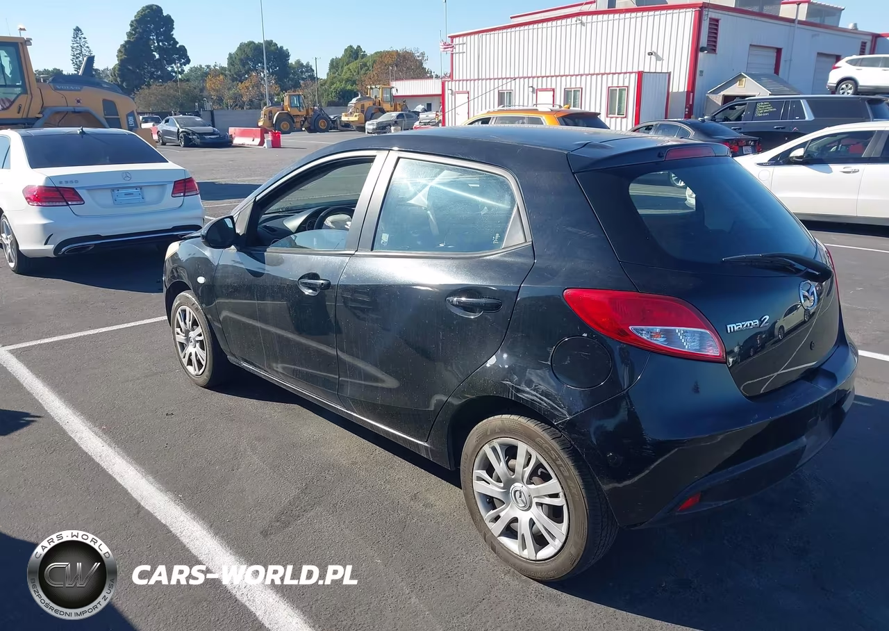 2012 Mazda Mazda2 Sport VIN:JM1DE1KZ3C0133909 - 3