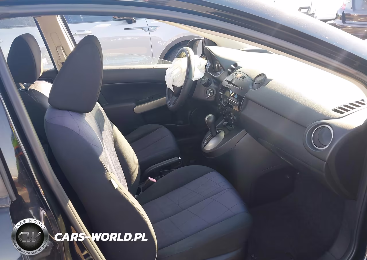 2012 Mazda Mazda2 Sport VIN:JM1DE1KZ3C0133909 - 5