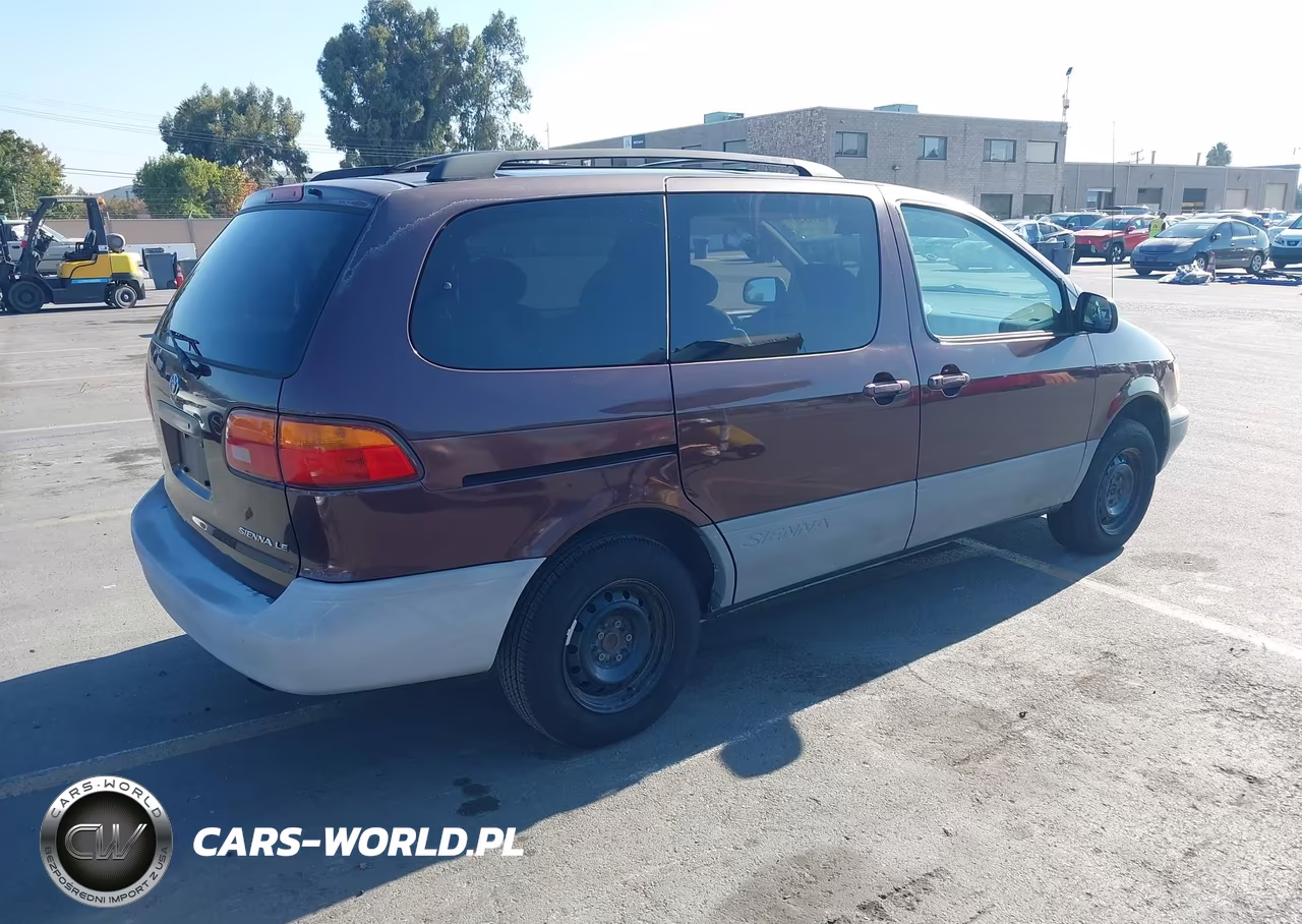 2000 Toyota Sienna Le VIN:4T3ZF13CXYU199177 - 4