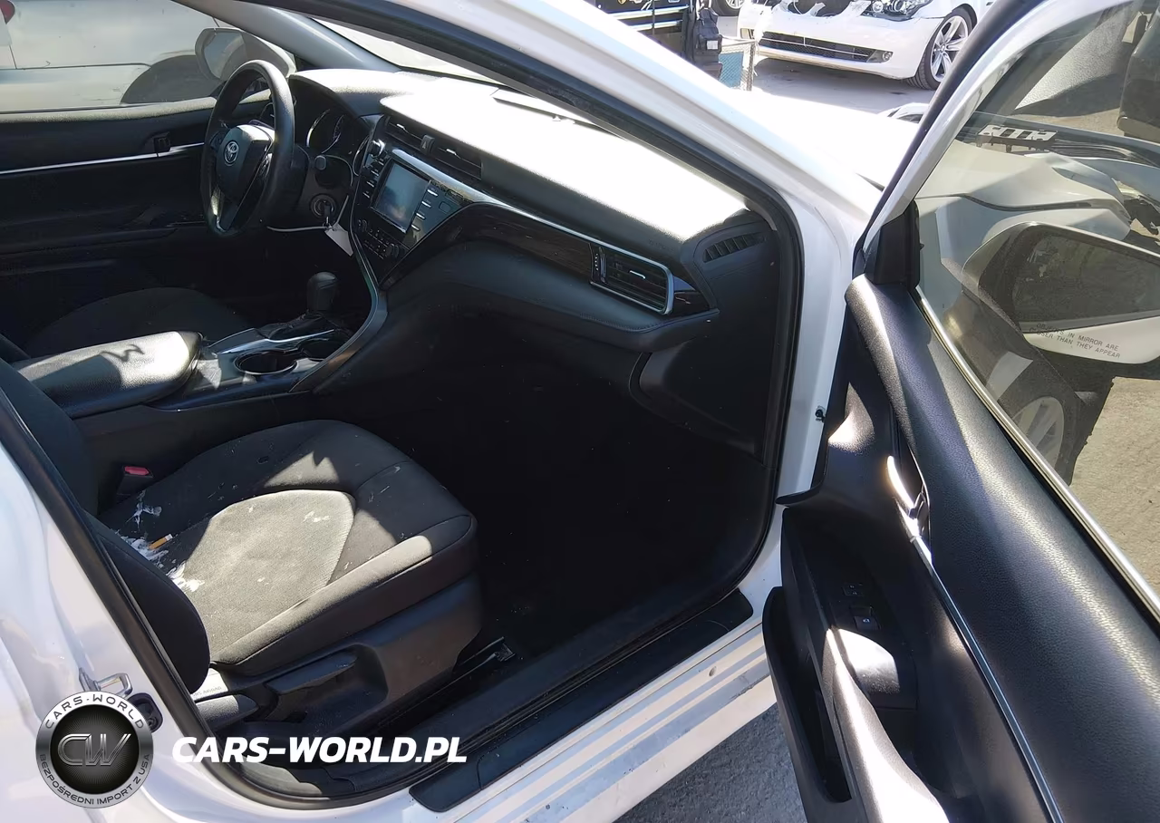 2019 Toyota Camry Le VIN:4T1B11HK3KU263866 - 5