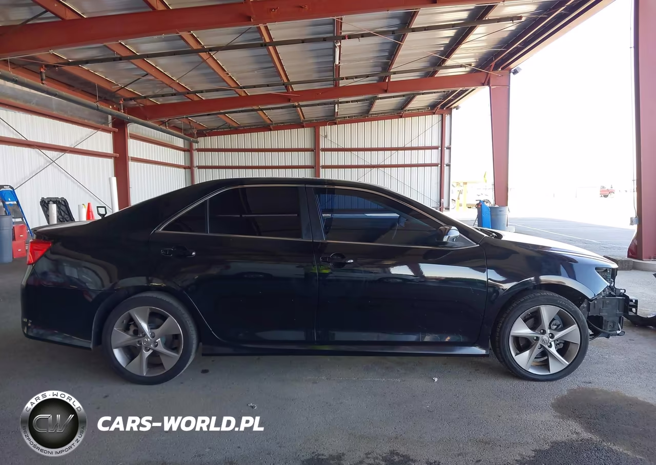 2014 Toyota Camry Se Sport VIN:4T1BF1FK1EU394027 - 14