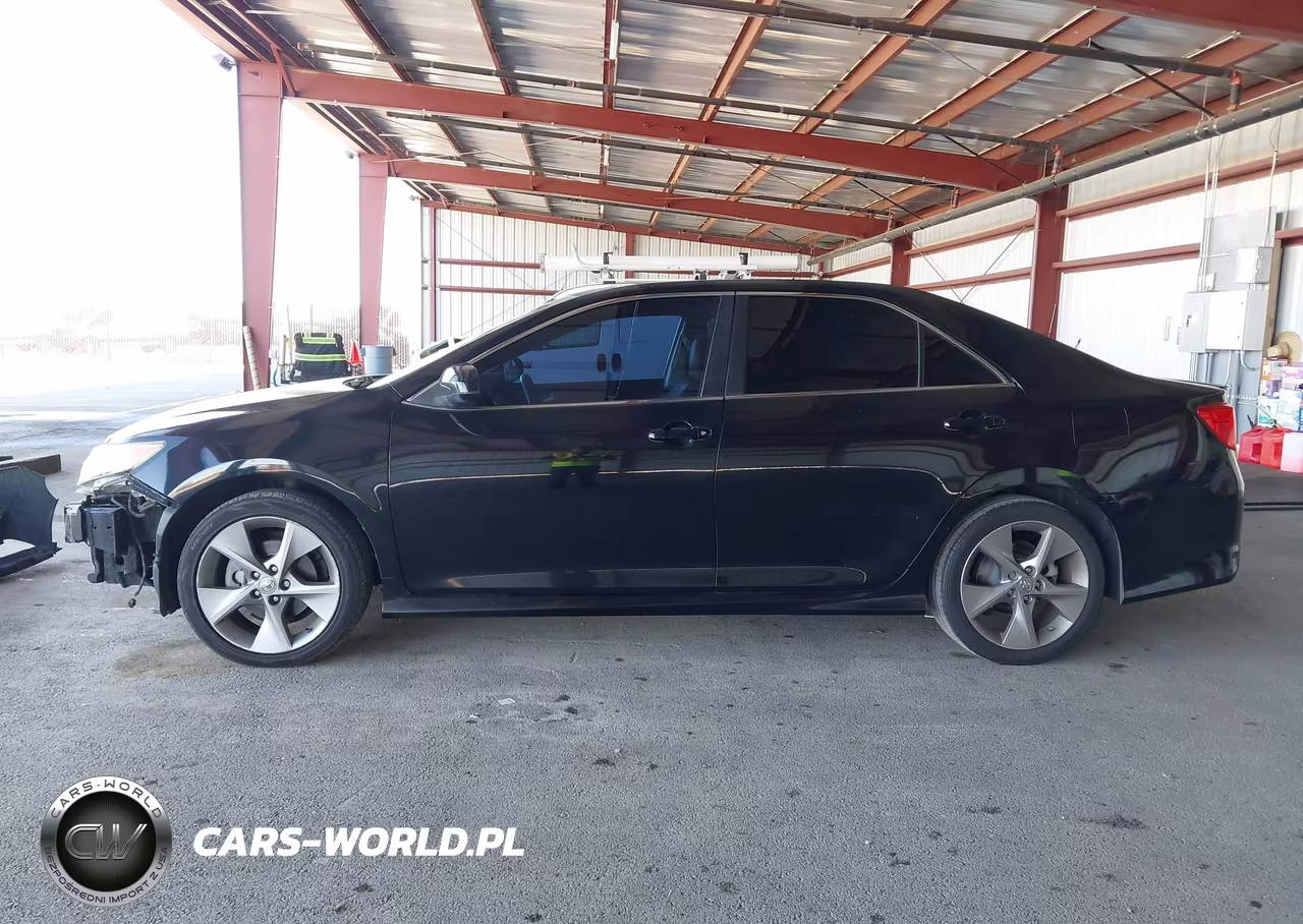 2014 Toyota Camry Se Sport VIN:4T1BF1FK1EU394027 - 15
