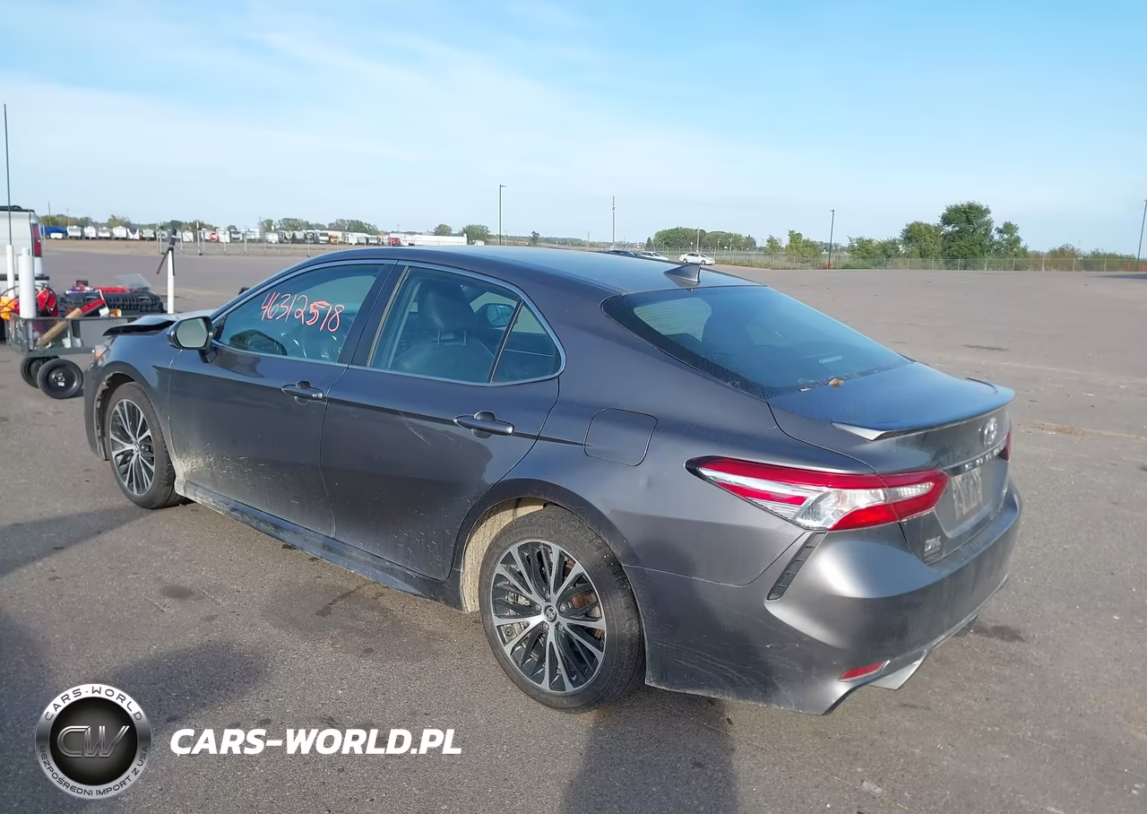 2019 Toyota Camry Se VIN:4T1B11HK3KU728811 - 3