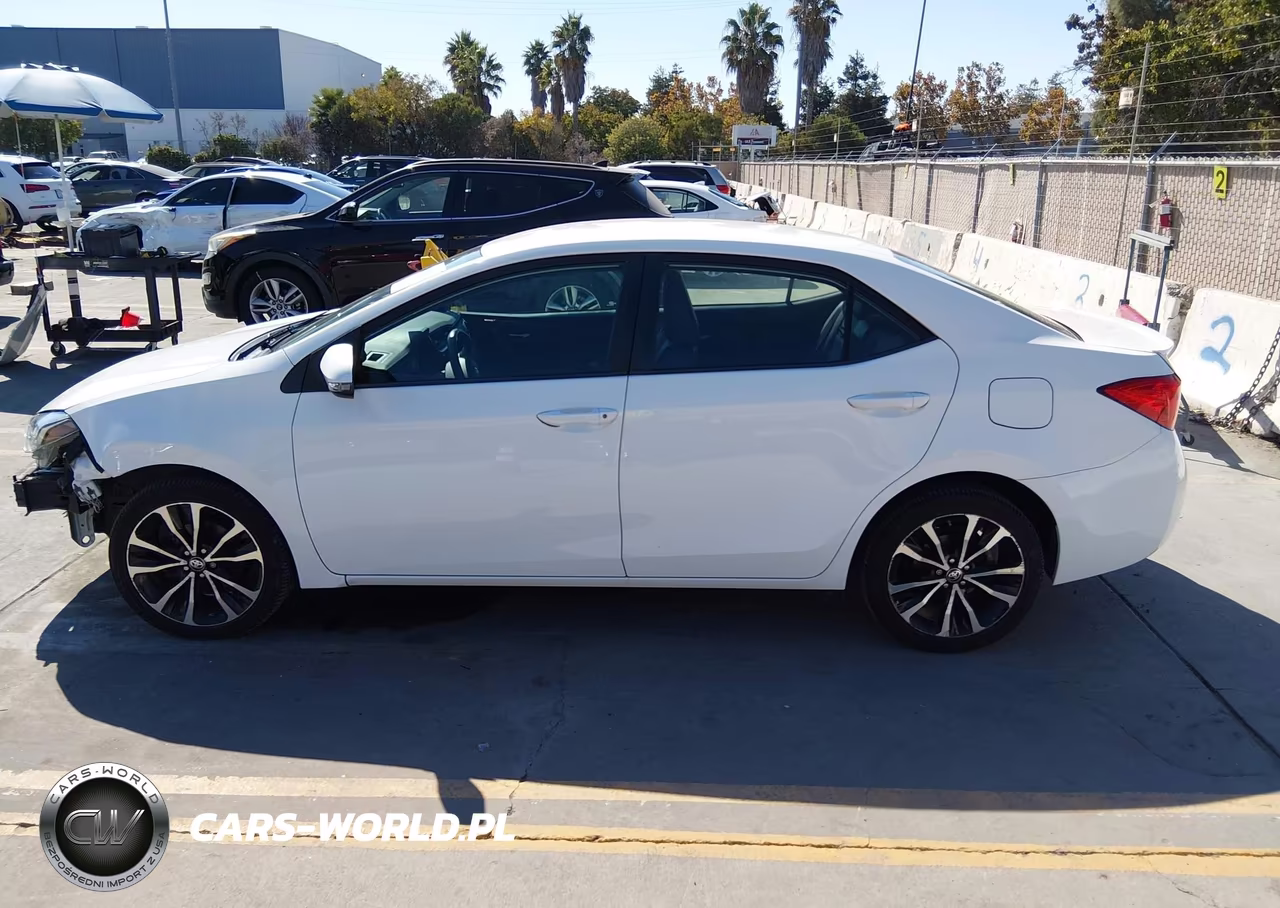 2019 Toyota Corolla Se VIN:5YFBURHE3KP863028 - 15