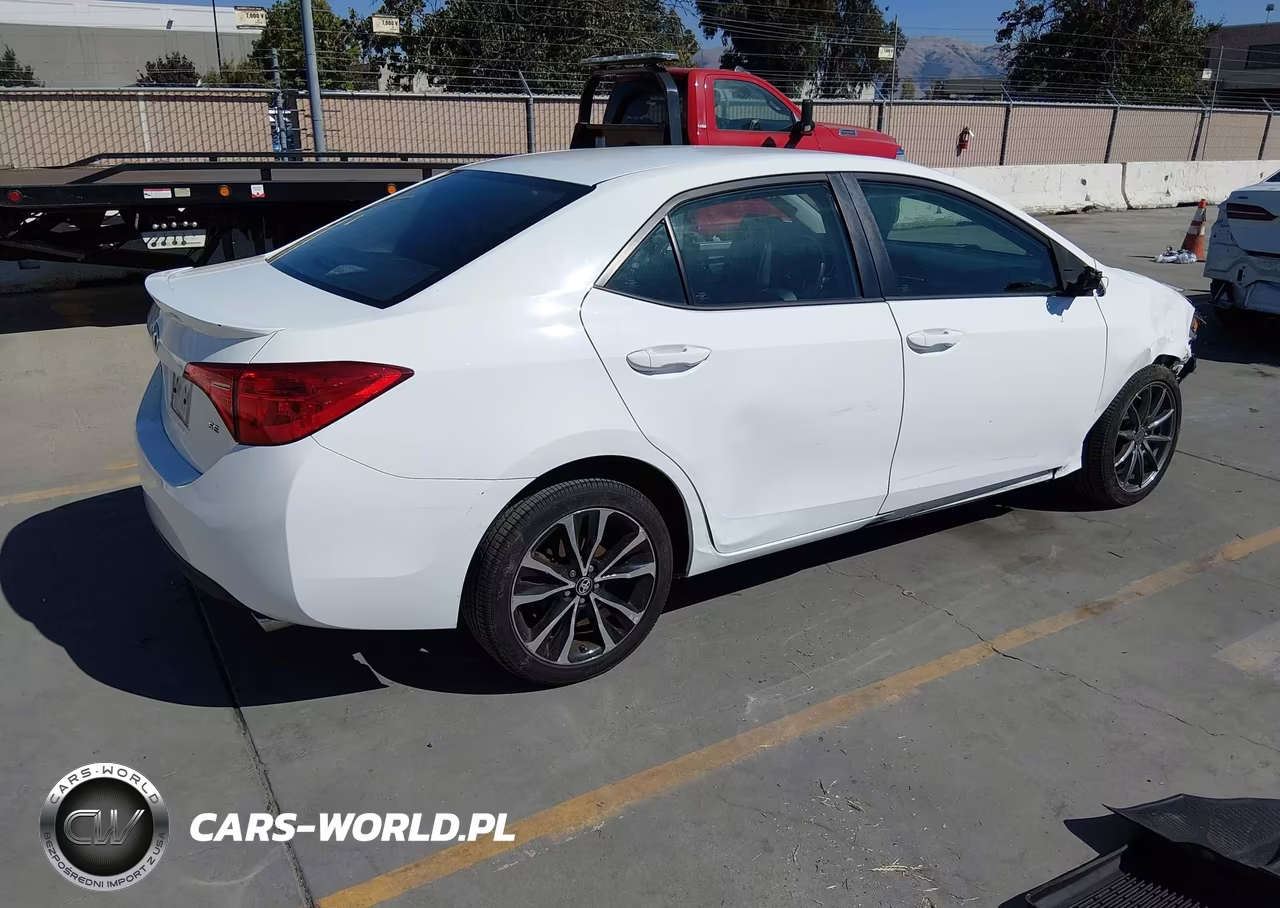 2019 Toyota Corolla Se VIN:5YFBURHE3KP863028 - 4