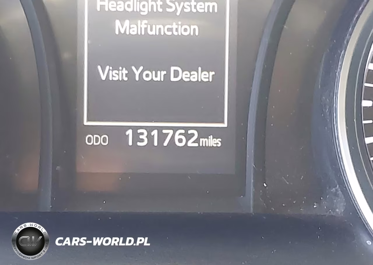 2018 Toyota Camry Le VIN:4T1B11HK1JU563839 - 15