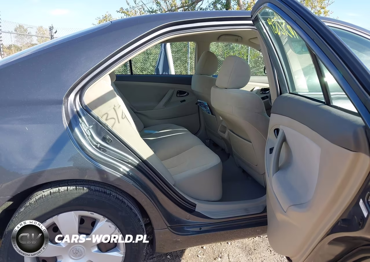 2007 Toyota Camry Le VIN:4T1BE46K97U586061 - 8