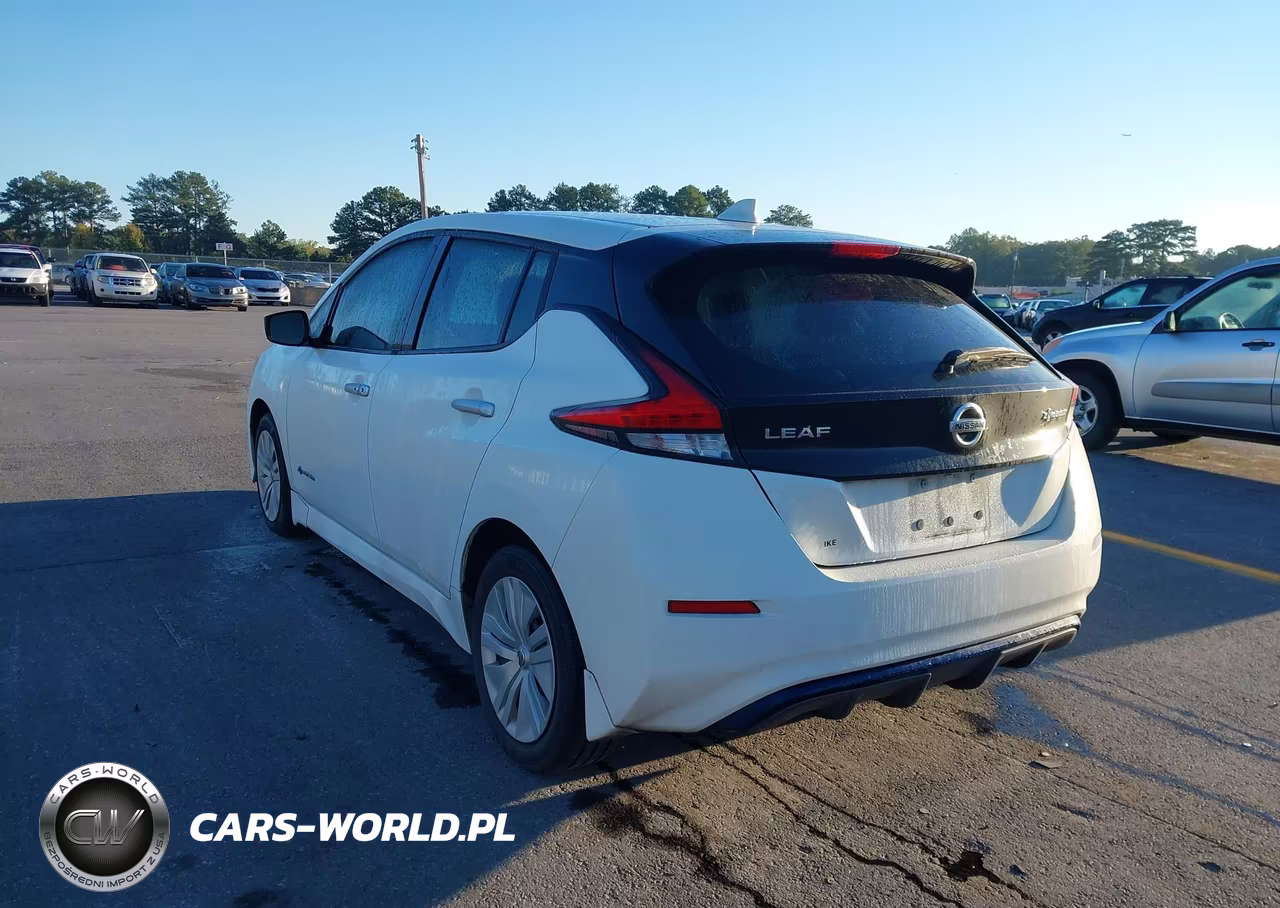 2018 Nissan Leaf S VIN:1N4AZ1CP7JC315103 - 3