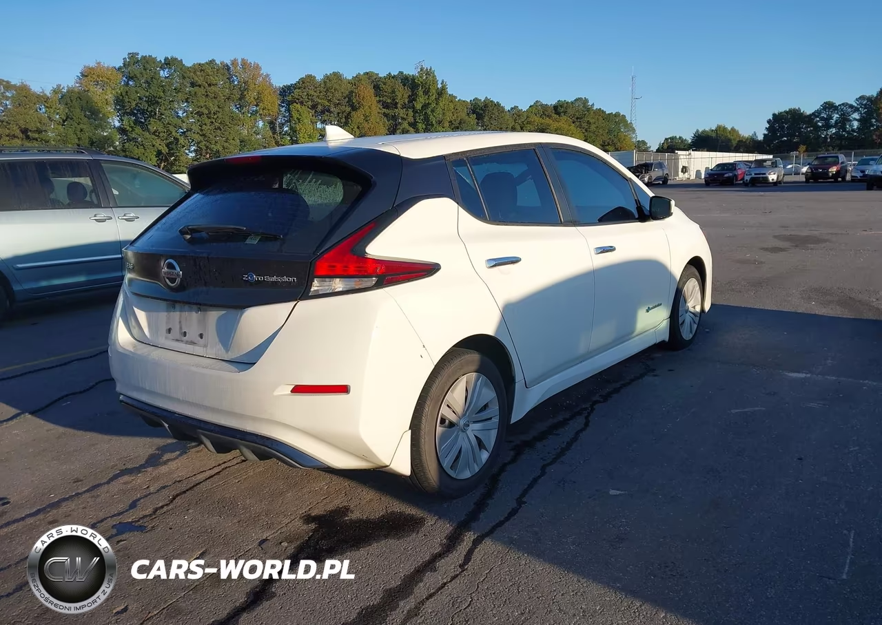 2018 Nissan Leaf S VIN:1N4AZ1CP7JC315103 - 4