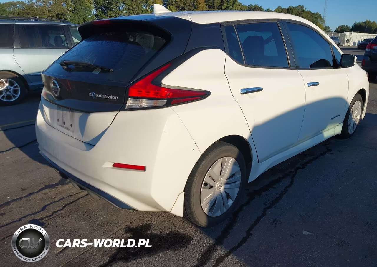 2018 Nissan Leaf S VIN:1N4AZ1CP7JC315103 - 6