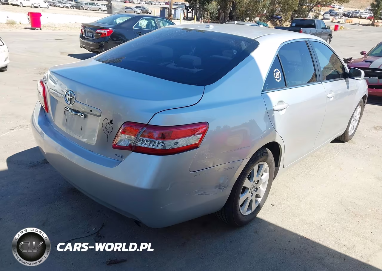 2011 Toyota Camry Le VIN:4T4BF3EK1BR209151 - 4