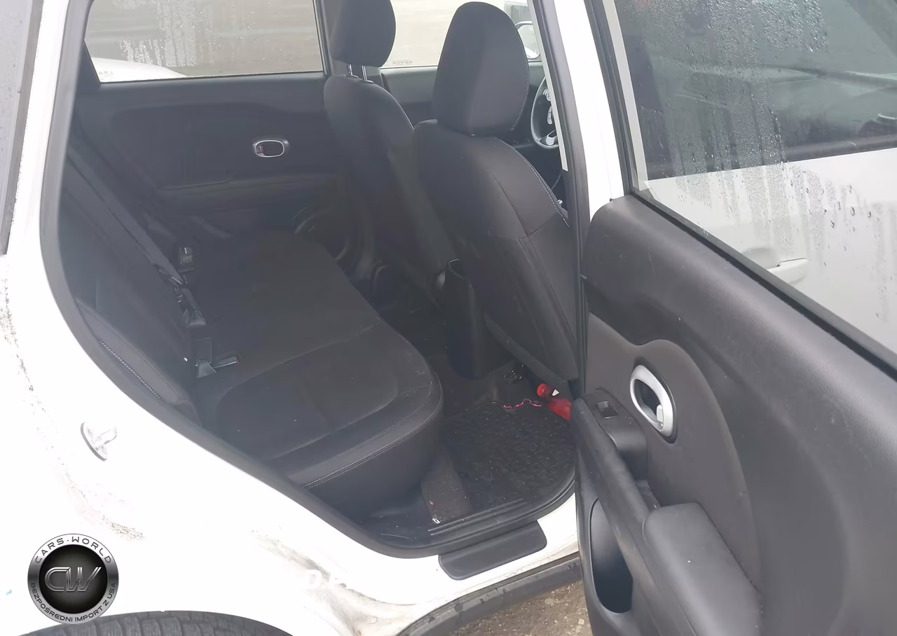 2016 Kia Soul VIN:KNDJN2A28G7261878 - 8
