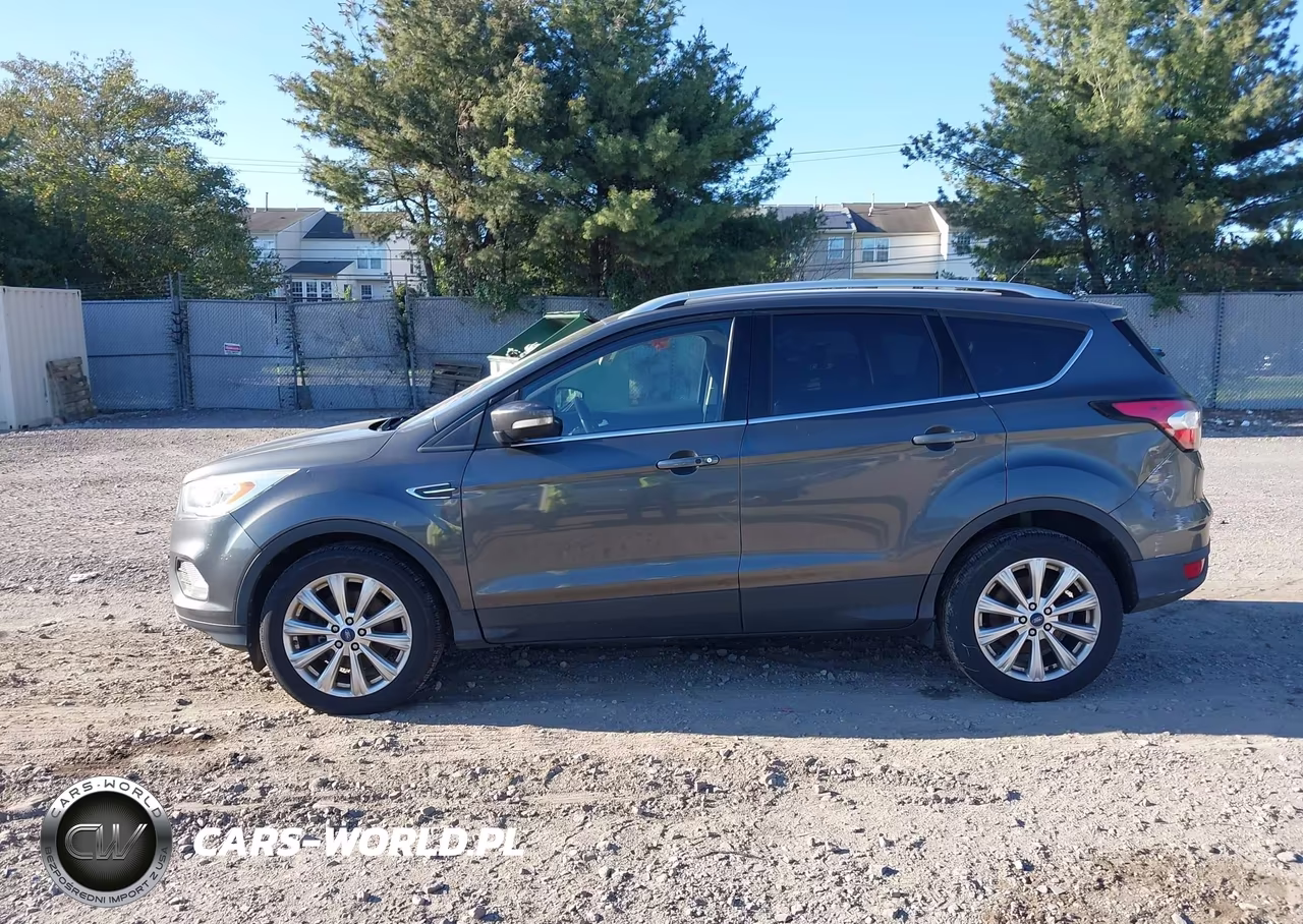 2017 Ford Escape Titanium VIN:1FMCU9J92HUD95608 - 14