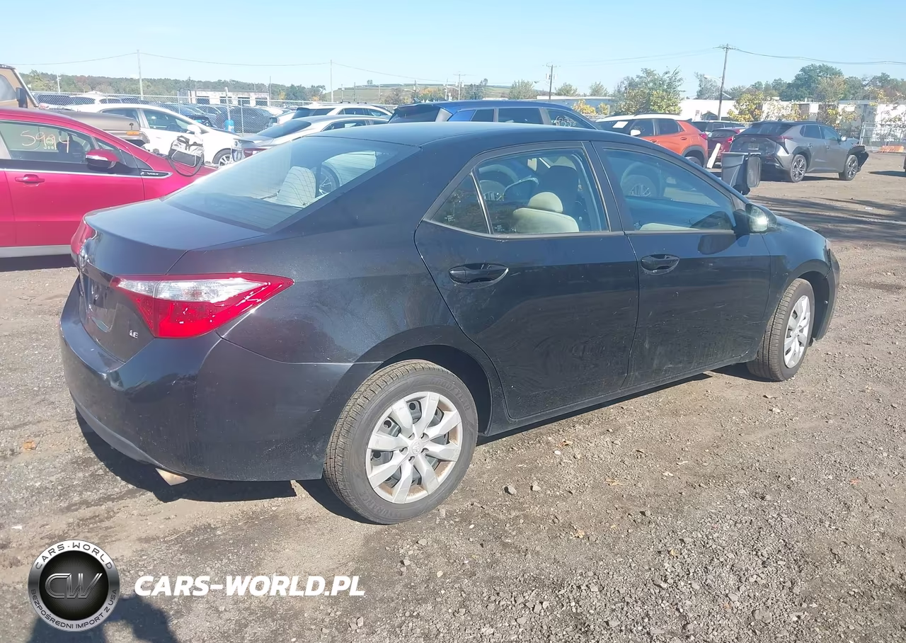 2015 Toyota Corolla Le VIN:2T1BURHE8FC292500 - 4