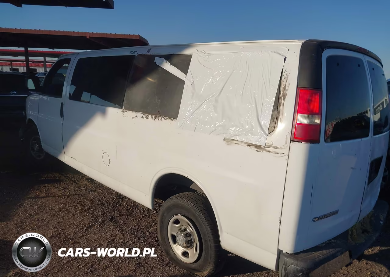2007 Chevrolet Express Ls VIN:1GAHG39U071235839 - 3