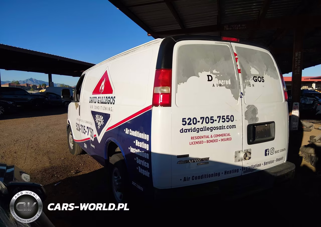 2012 Chevrolet Express 2500 Work Van VIN:1GCWGFCA6C1118453 - 3