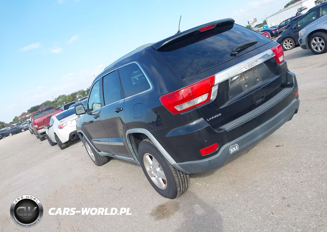 2012 Jeep Grand Cherokee Laredo VIN:1C4RJEAG9CC105474 - 3