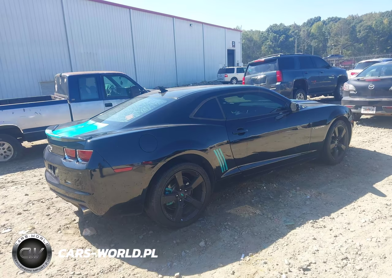 2010 Chevrolet Camaro 2Lt VIN:2G1FG1EV7A9203435 - 4