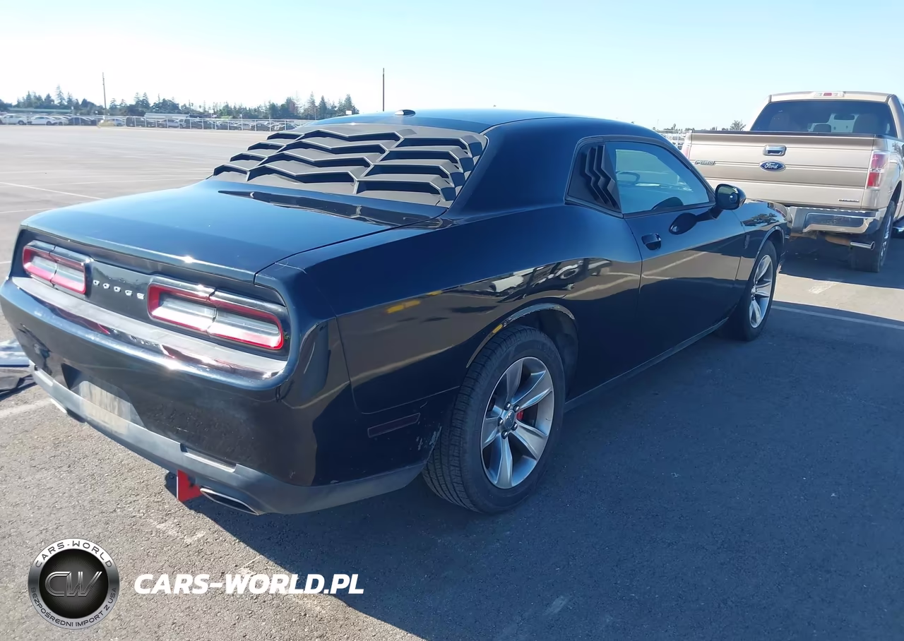 2016 Dodge Challenger Sxt VIN:2C3CDZAG2GH107689 - 4