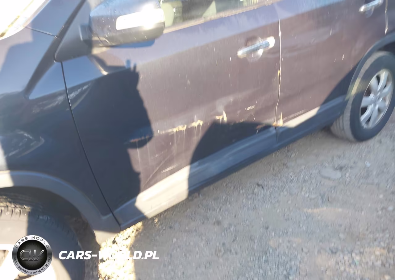 2013 Kia Sorento Lx VIN:5XYKT3A63DG382495 - 13