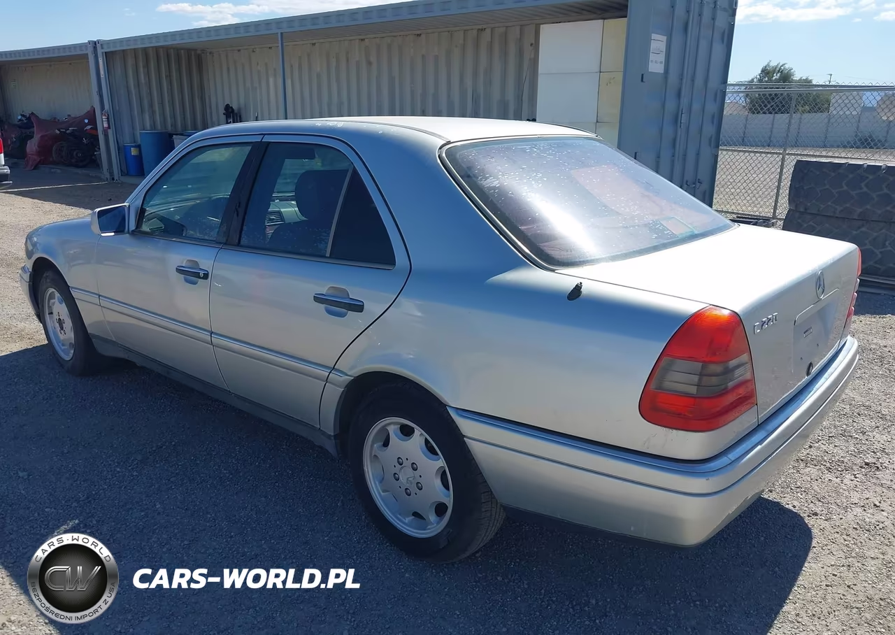 1995 Mercedes-Benz C 220 VIN:WDBHA22E2SF242775 - 3