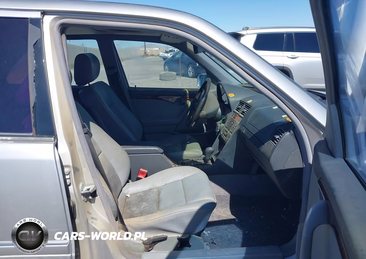 1995 Mercedes-Benz C 220 VIN:WDBHA22E2SF242775 - 5