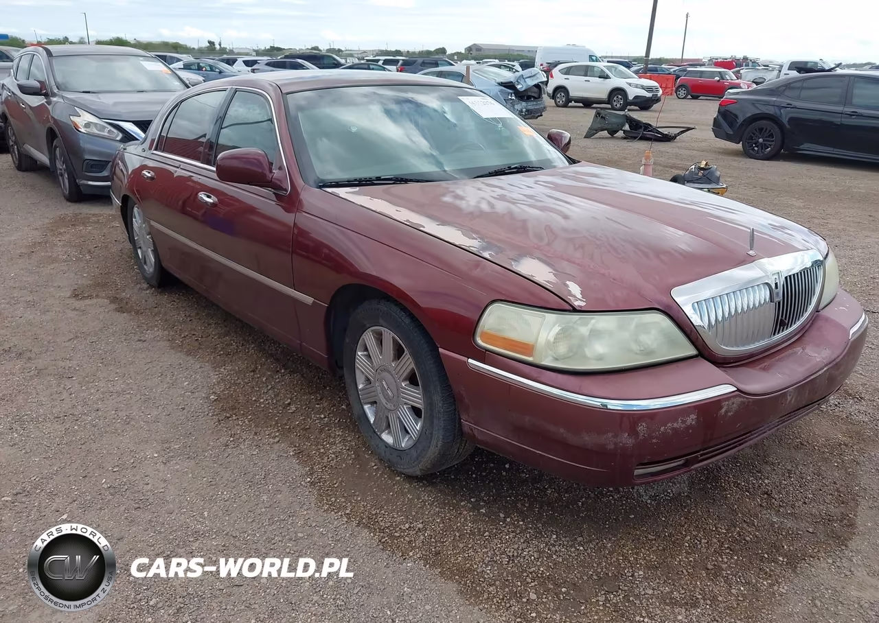2003 Lincoln Town Car Cartier VIN:1LNHM83W33Y706337 - 1