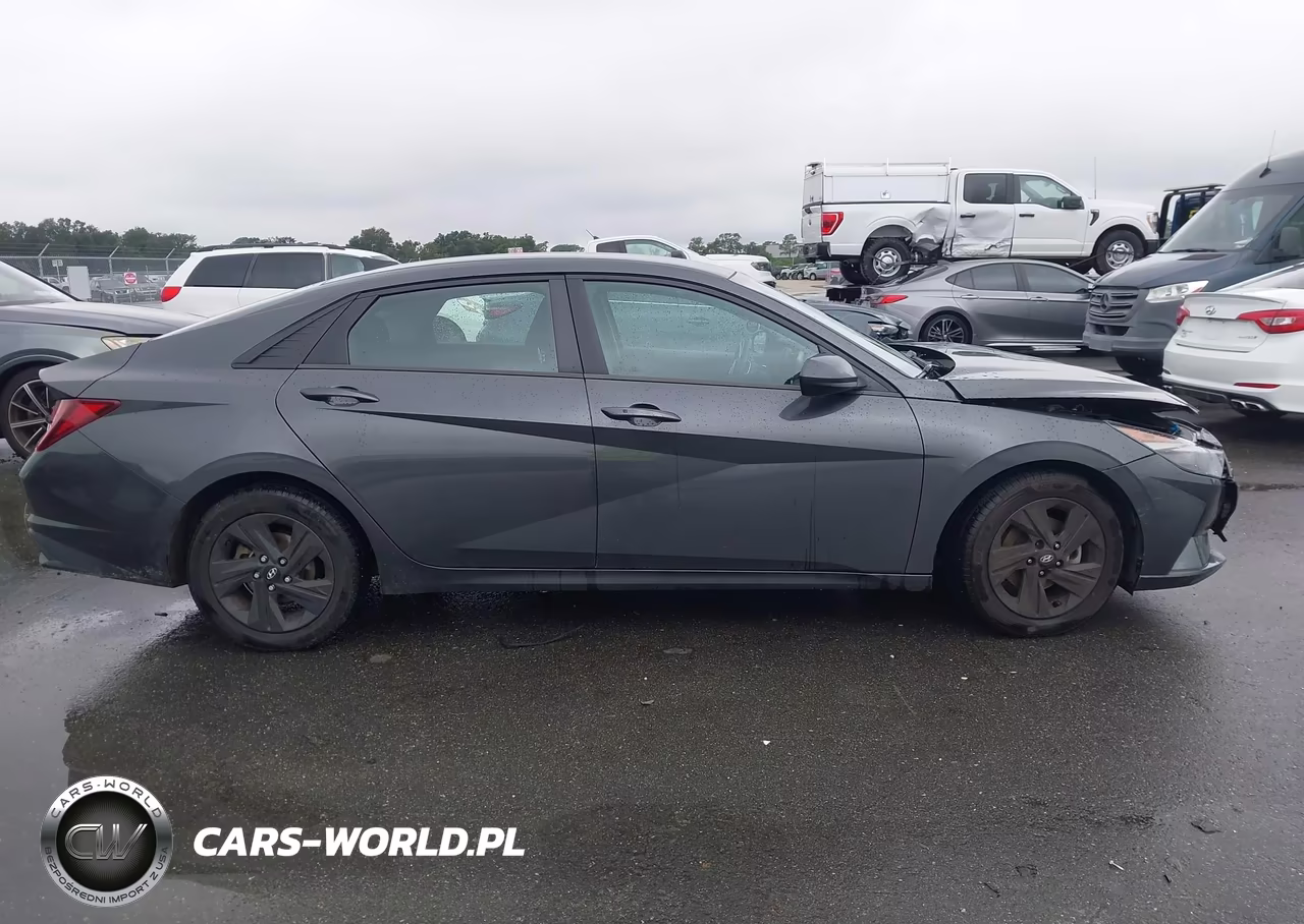 2023 Hyundai Elantra Sel VIN:5NPLM4AGXPH090808 - 13