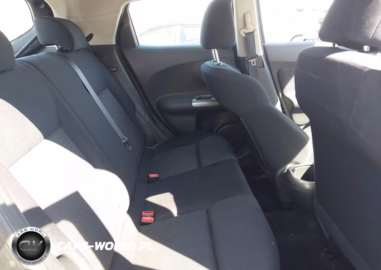 2011 Nissan Juke S VIN:JN8AF5MV7BT024291 - 8