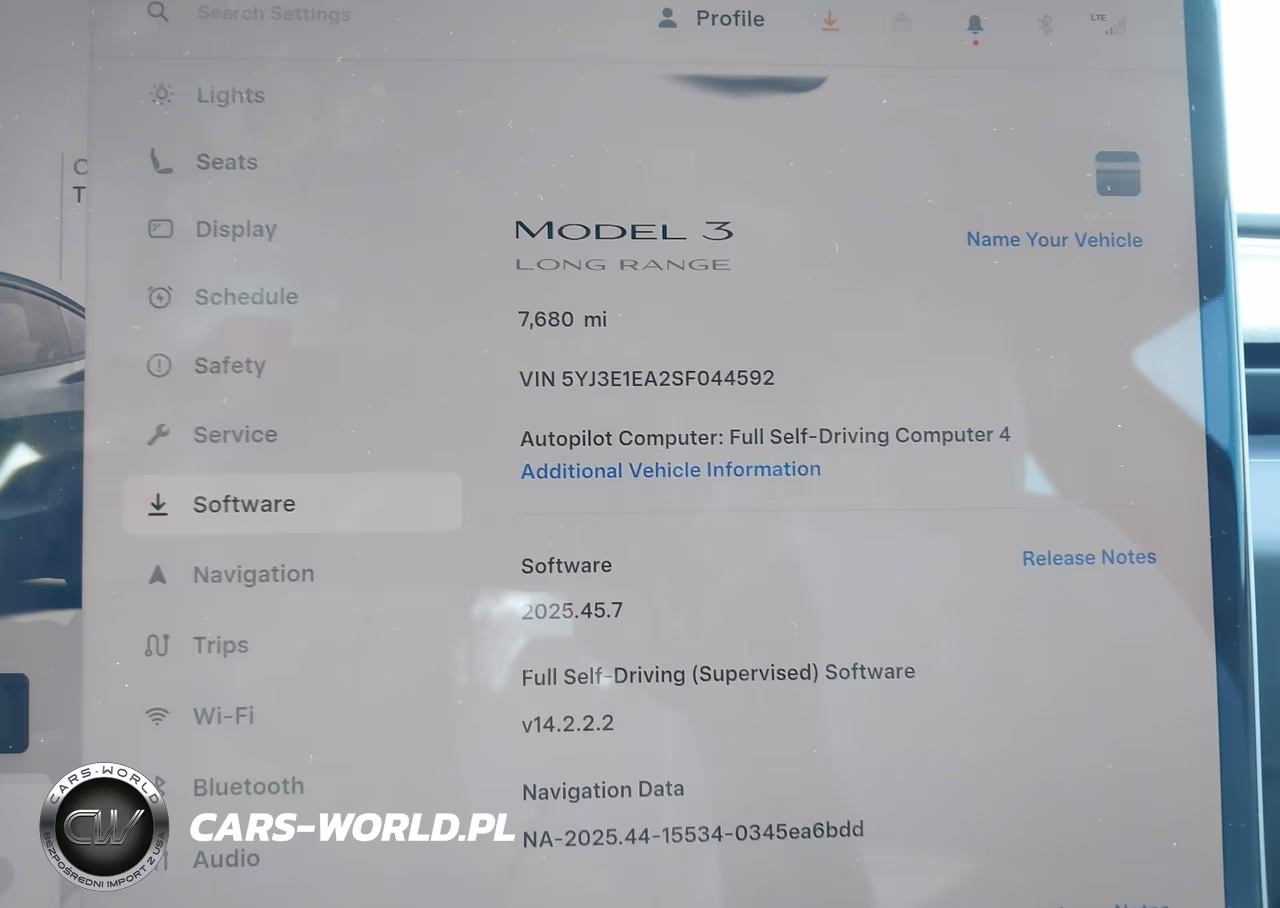 2025 Tesla Model 3 Long Range Rear-Wheel Drive-Standard Rear-Wheel Drive VIN:5YJ3E1EA2SF044592 - 16