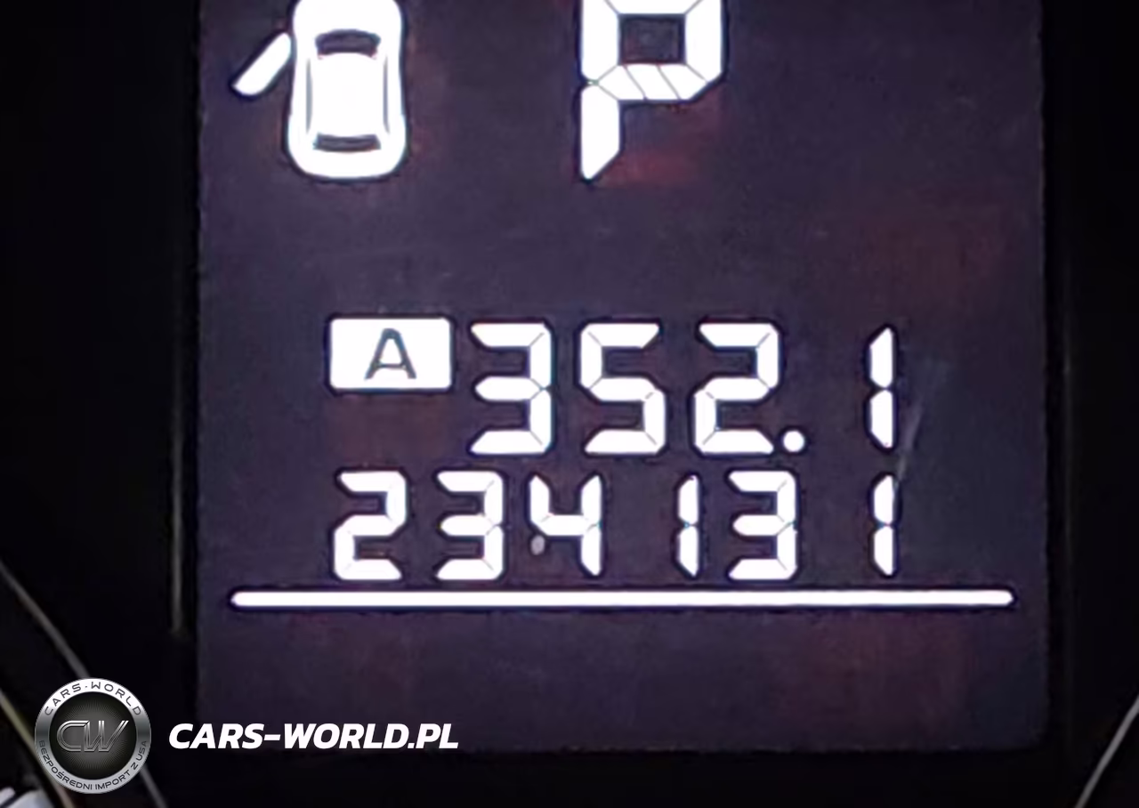2011 Subaru Outback 3.6R Limited VIN:4S4BRDLC0B2365017 - 15