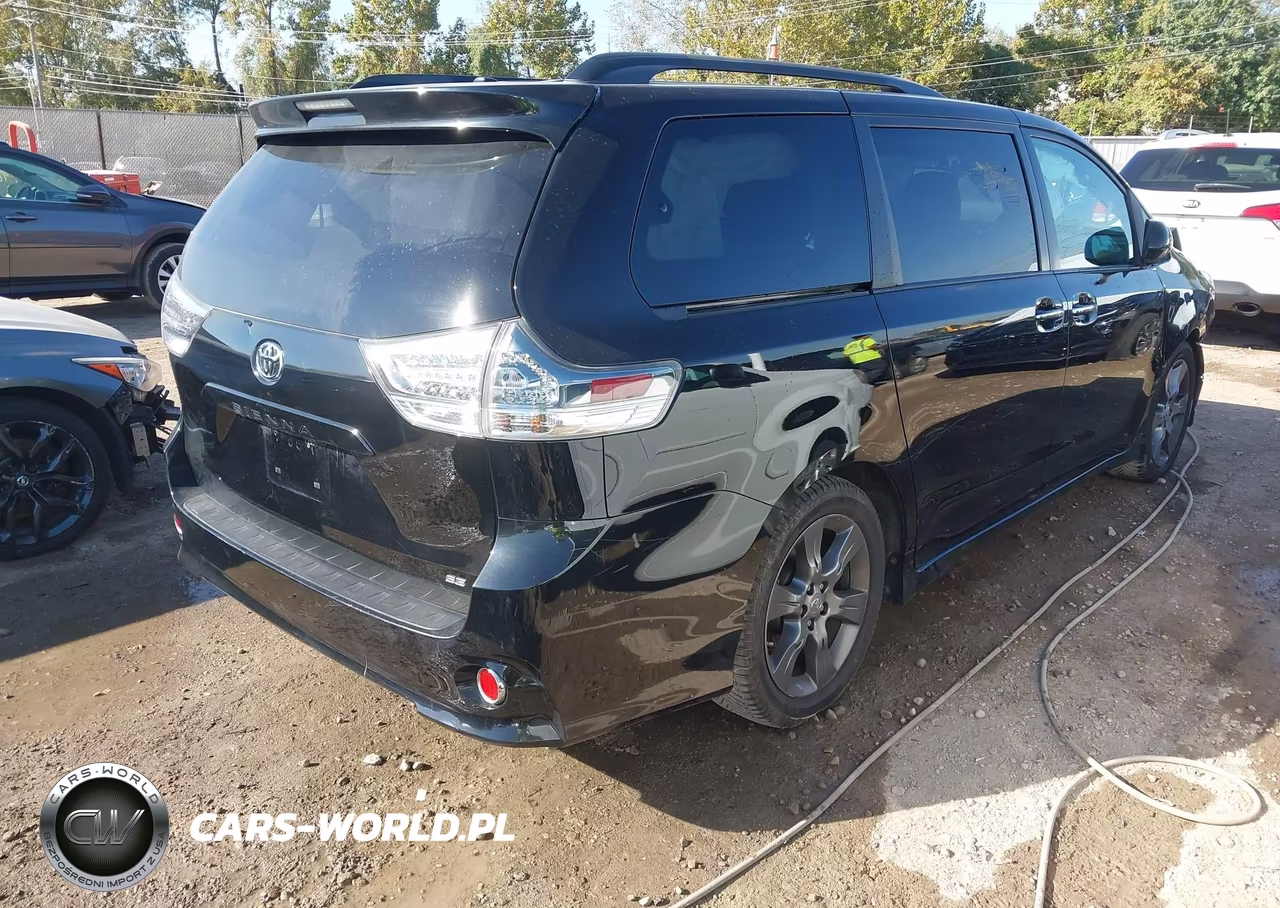 2015 Toyota Sienna Se Premium 8 Passenger VIN:5TDXK3DC1FS609327 - 4