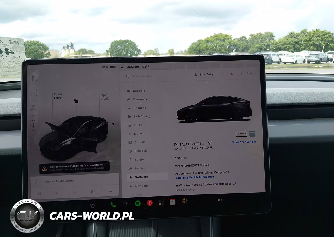 2026 Tesla Model Y VIN:7SAYGDEE8TA636536 - 18