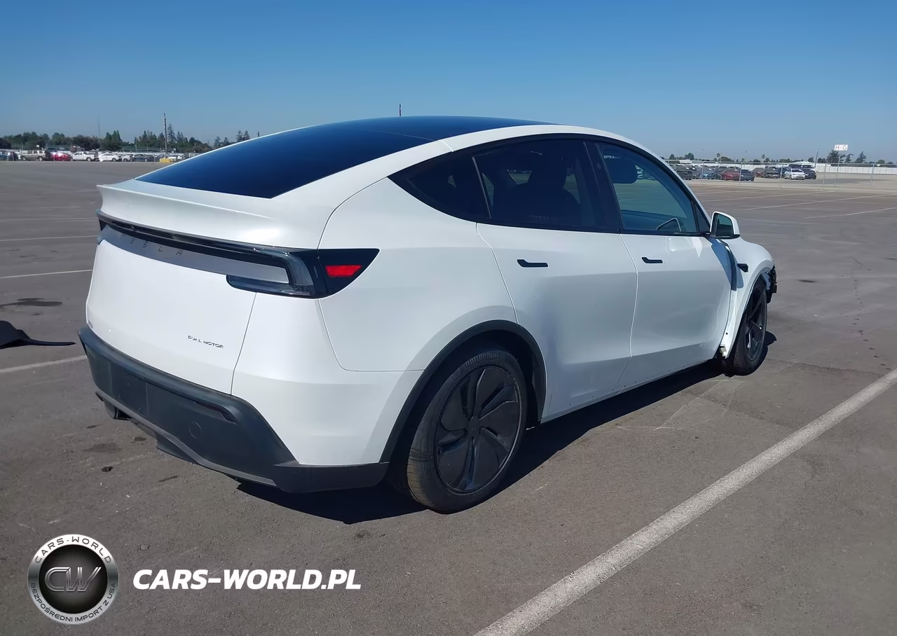 2026 Tesla Model Y All-Wheel Drive-Long Range Launch Series-Premium All-Wheel Drive VIN:7SAYGDEE2TF545152 - 4