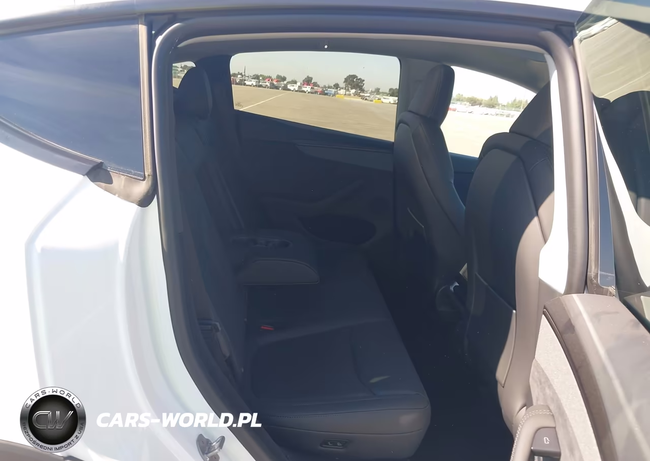 2026 Tesla Model Y All-Wheel Drive-Long Range Launch Series-Premium All-Wheel Drive VIN:7SAYGDEE2TF545152 - 8