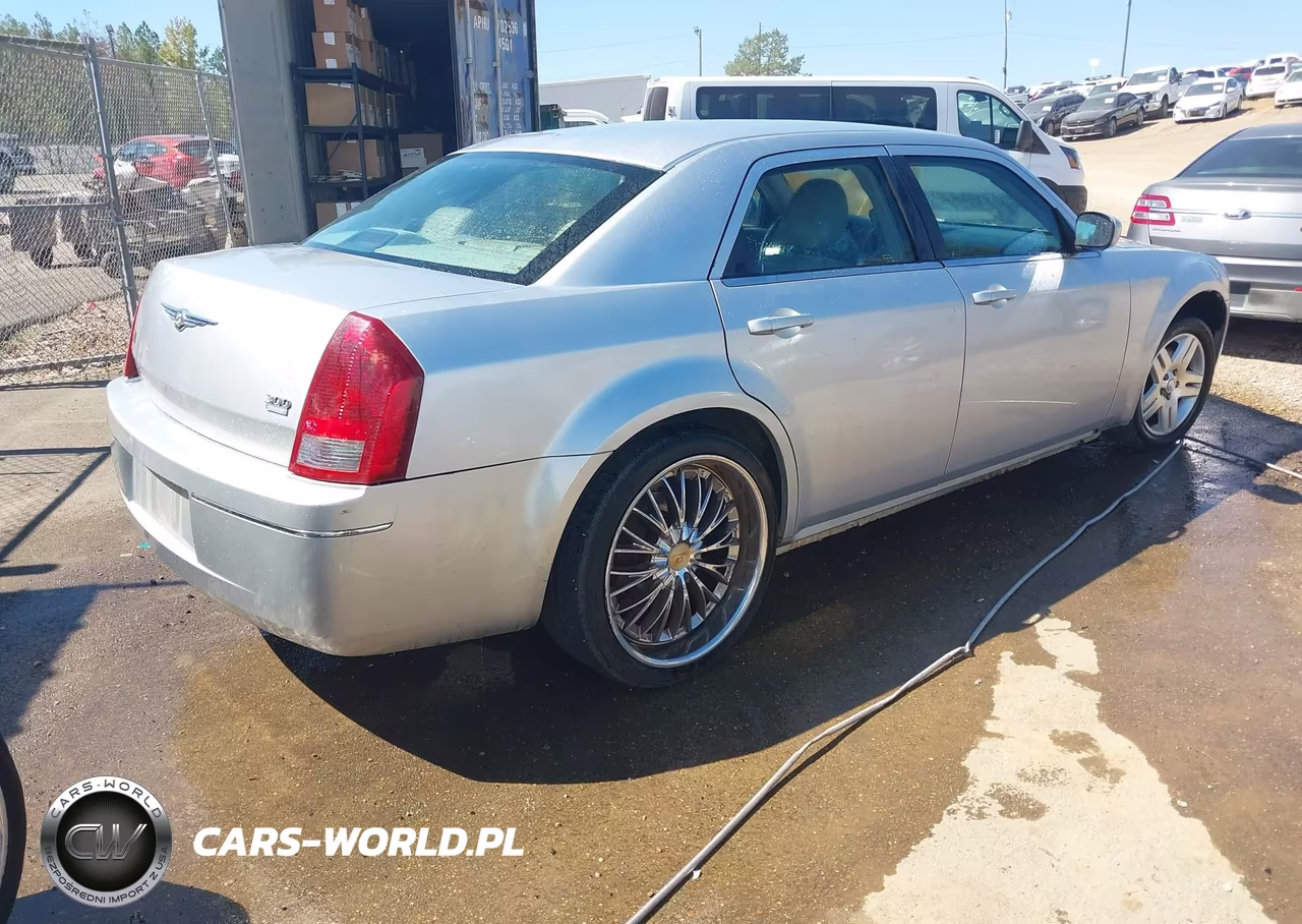 2005 Chrysler 300 Touring VIN:2C3JA53G35H595795 - 4