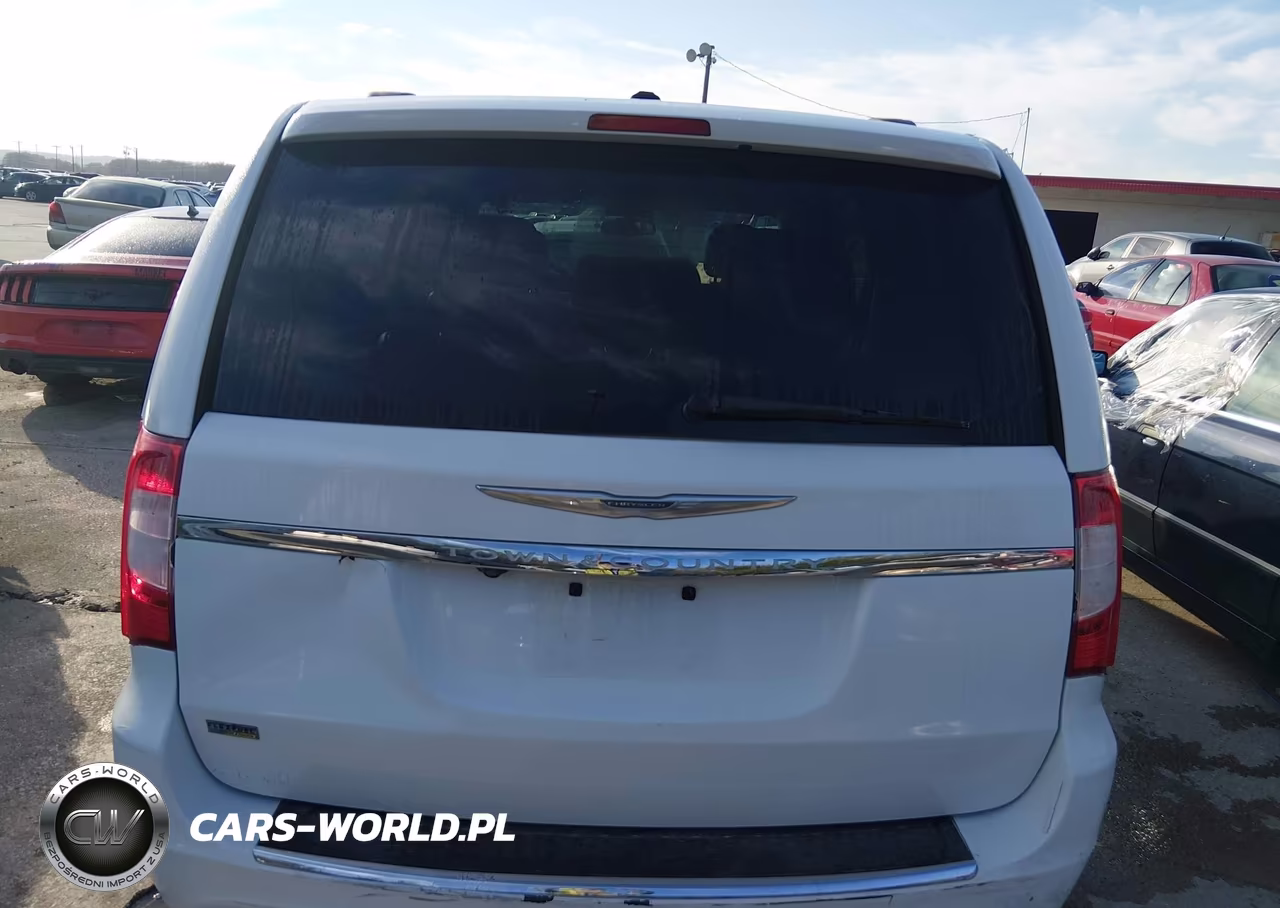 2014 Chrysler Town & Country Touring VIN:2C4RC1BG5ER126740 - 16