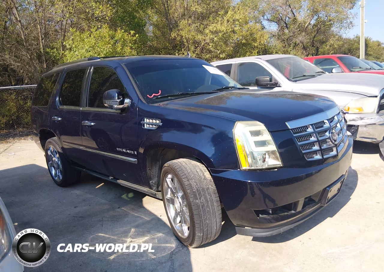 2008 Cadillac Escalade Standard VIN:1GYEC638X8R197049 - 1