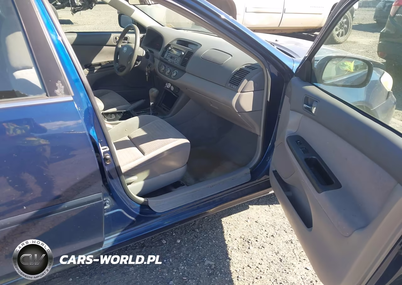 2005 Toyota Camry Le VIN:4T1BE32K45U403341 - 5