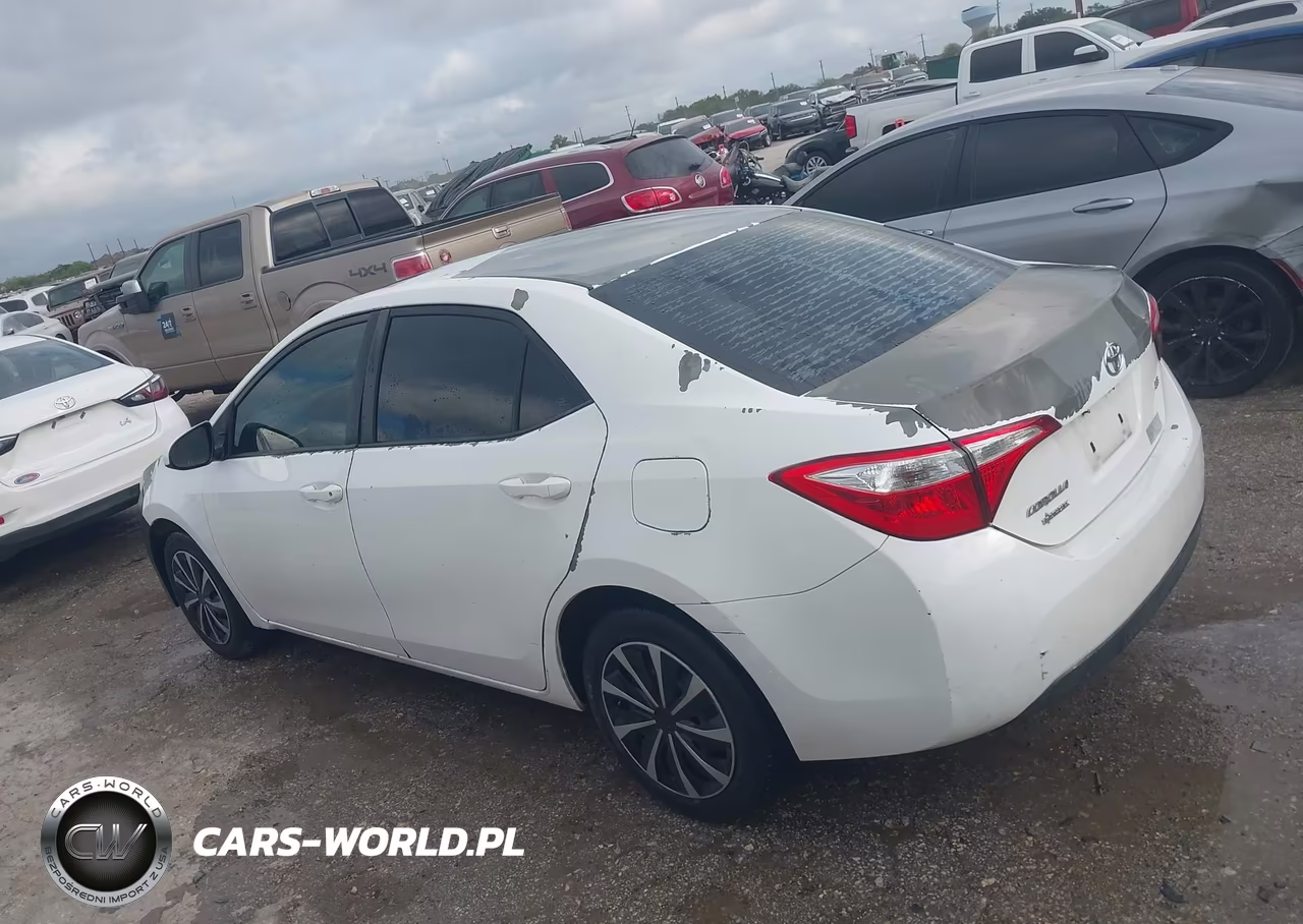2015 Toyota Corolla Le VIN:5YFBURHE4FP225845 - 14