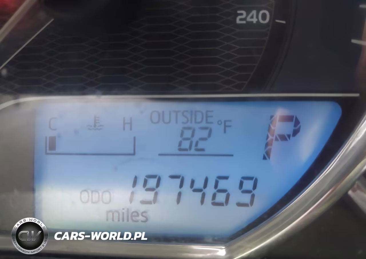 2015 Toyota Corolla Le VIN:5YFBURHE4FP225845 - 15