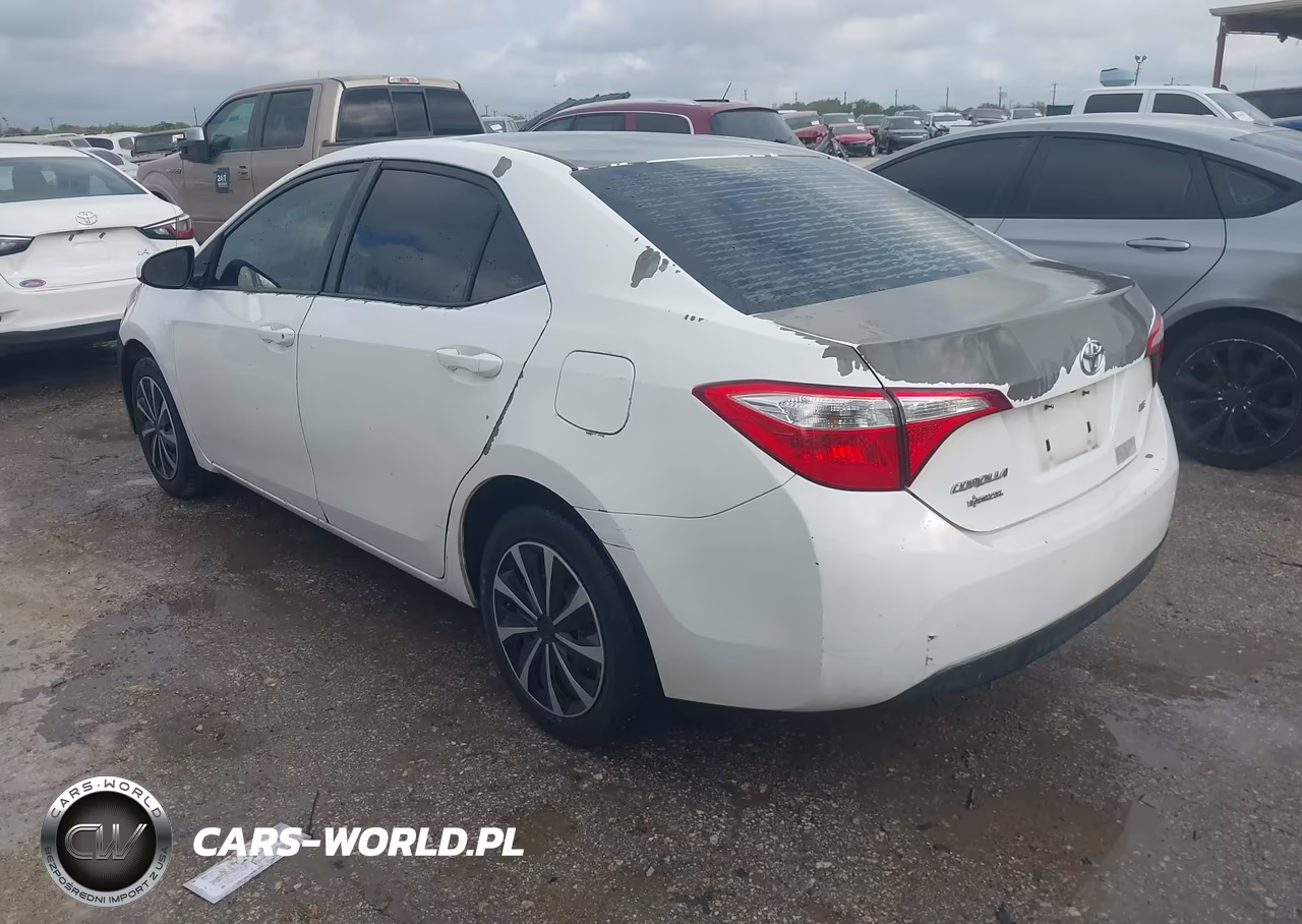 2015 Toyota Corolla Le VIN:5YFBURHE4FP225845 - 3