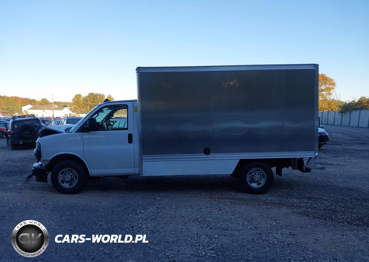2025 Chevrolet Express Cutaway Work Van VIN:1HA0GSF78SN020638 - 16