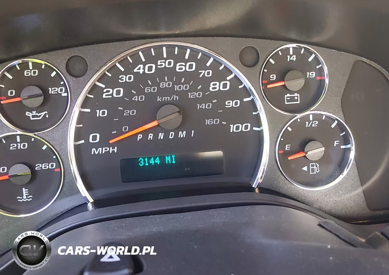 2025 Chevrolet Express Cutaway Work Van VIN:1HA0GSF78SN020638 - 5