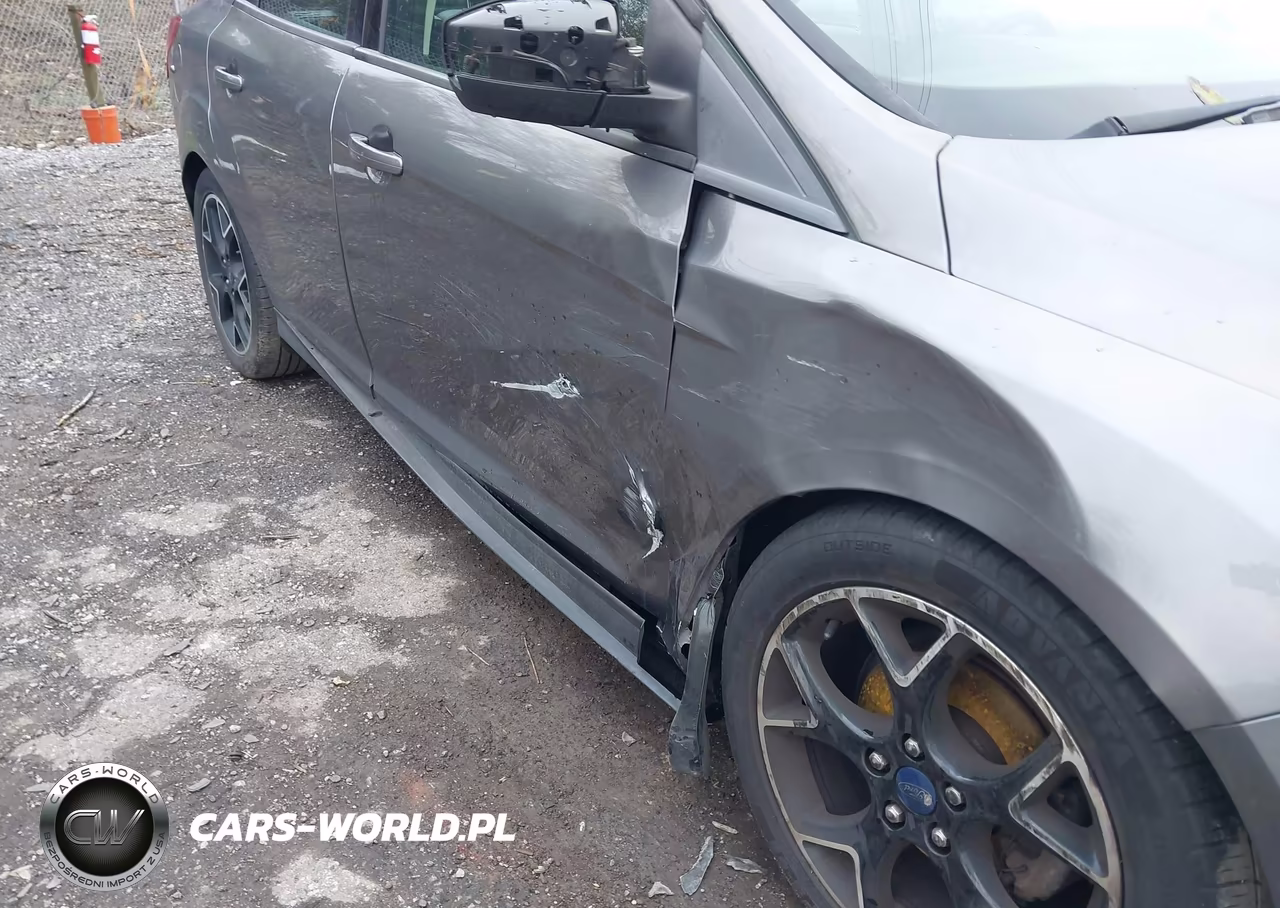 2014 Ford Focus Se VIN:1FADP3F24EL415759 - 6
