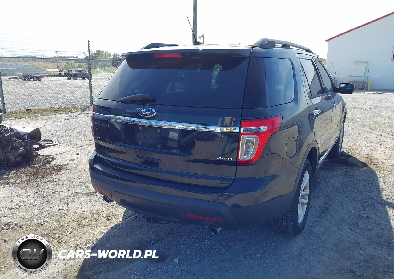 2014 Ford Explorer Xlt VIN:1FM5K8D83EGB93916 - 4