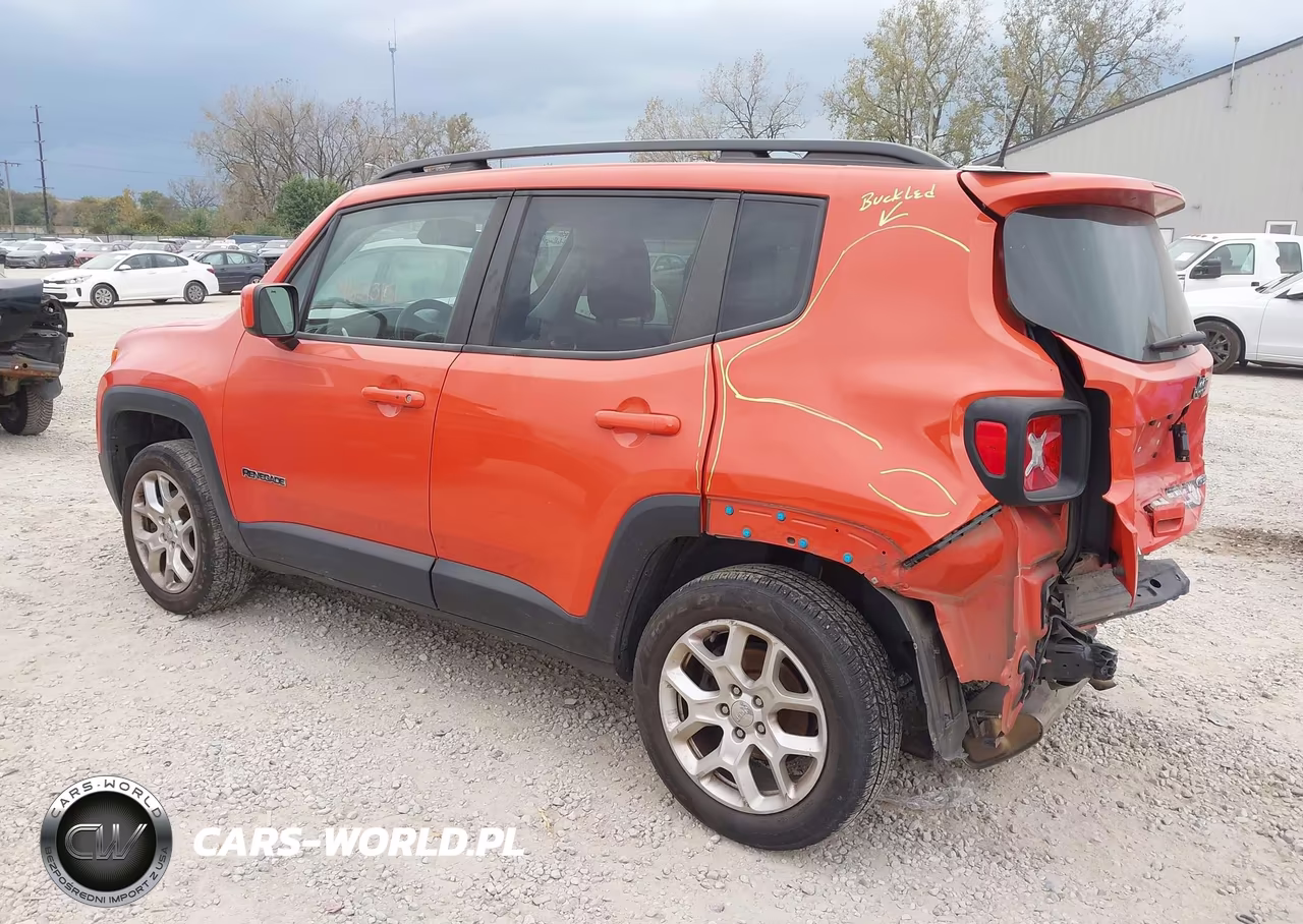 2018 Jeep Renegade Latitude 4X4 VIN:ZACCJBBB3JPH69091 - 3